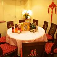 お料理メインで色々食べたい！お酒メインで飲みまくりたい！　様々なご要望にお答えできるコース料理を豊富に取り揃えております！　詳細は喜楽坊のコース料理ページをご参照下さい。