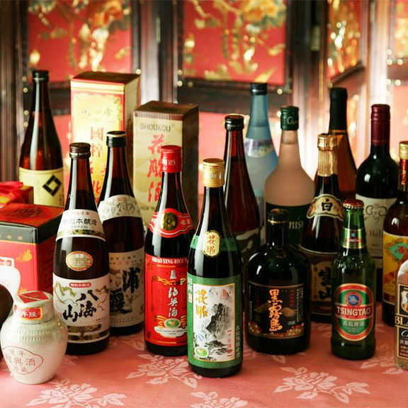 【ヒトサラ夏の限定！2時間飲み放題付】人気の小龍包も入ったとくとくコース＜全7品＞