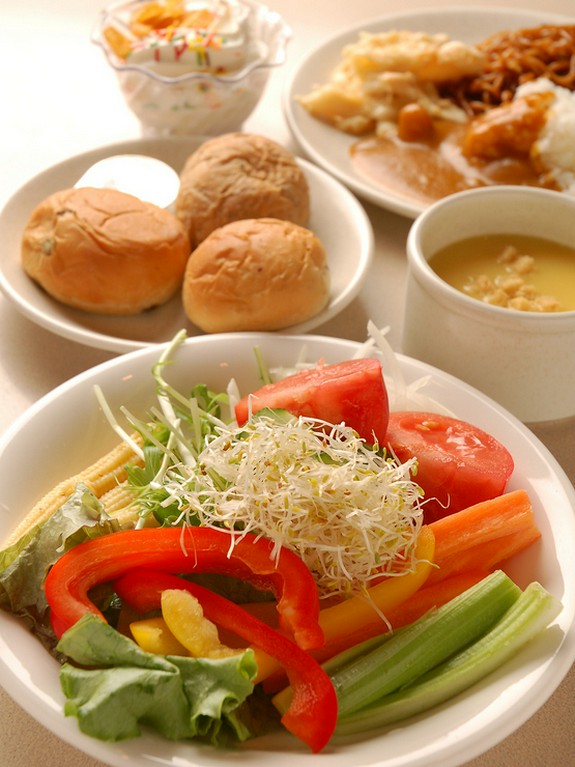 新鮮な季節のサラダ