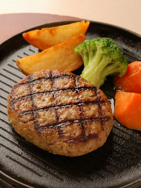 ビーフ100％のハンバーグ