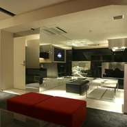 5F、VIPルーム。4階以上のお部屋は全室テレビ・カラオケ完備！
人数にあわせて最適なお部屋をご用意します。