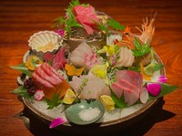 ※写真は『お造り盛り合わせ』のイメージです