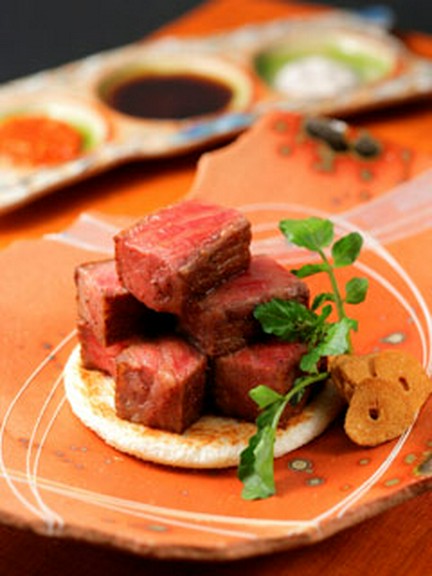 国産黒毛和牛の鉄板焼