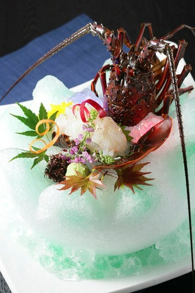 活け伊勢海老造り