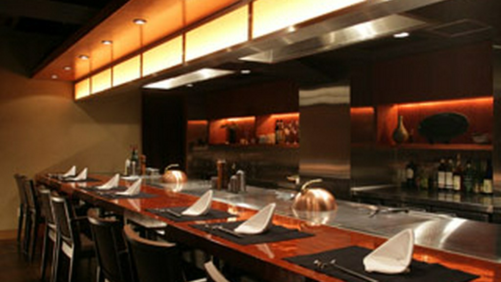 臨場感溢れる鉄板カウンター