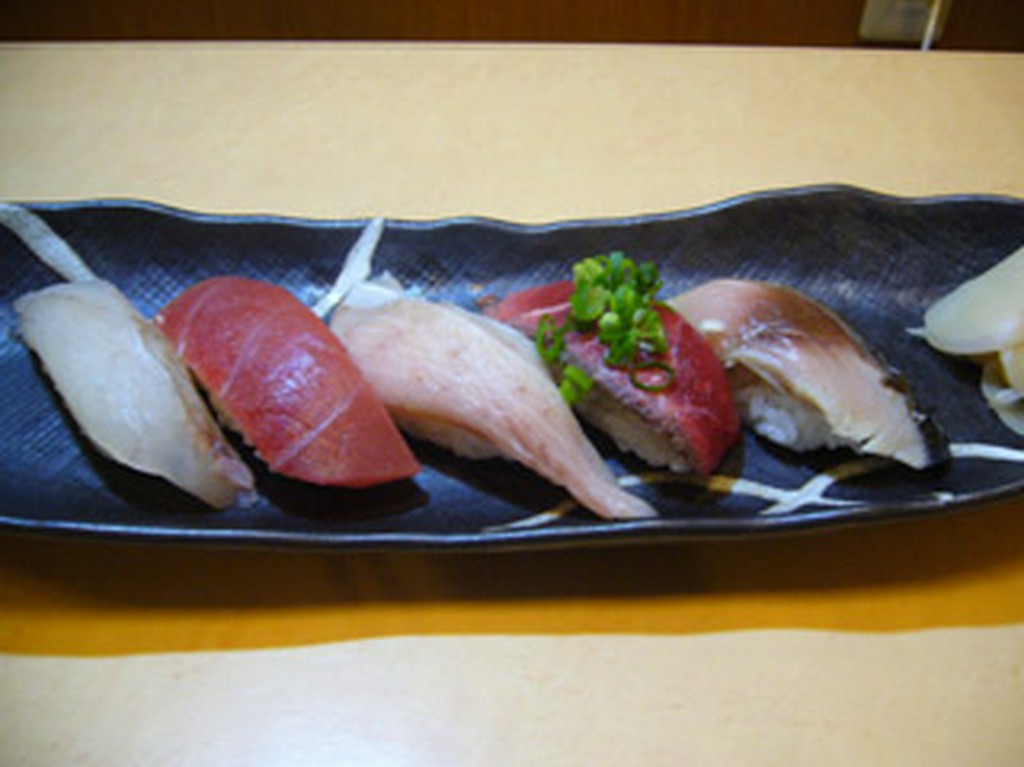 美味しいお料理を食べましょう！