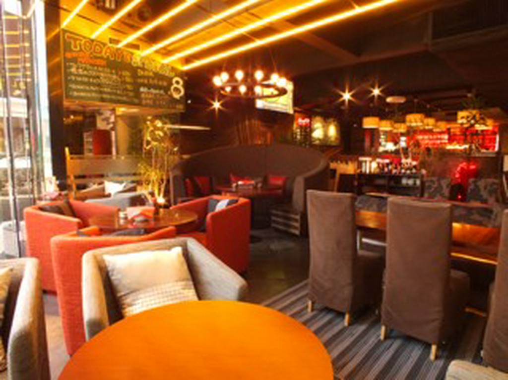 ニューヨークをイメージしたデザイナーズカフェ。