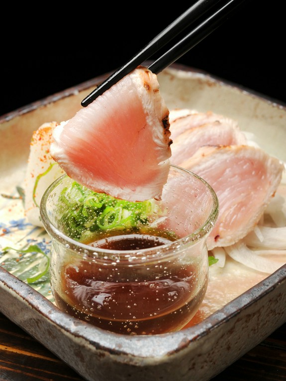 新鮮な食材だからこそ味わえる『京地鶏のたたき』