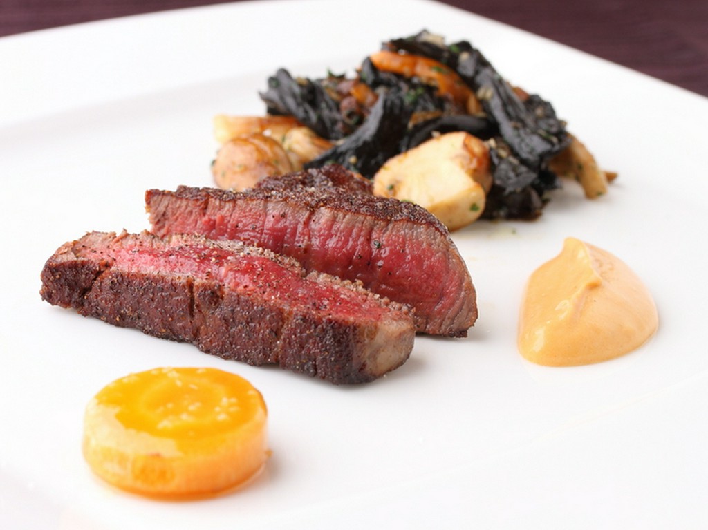 四季折々の食材を使った本物のフレンチを堪能できます