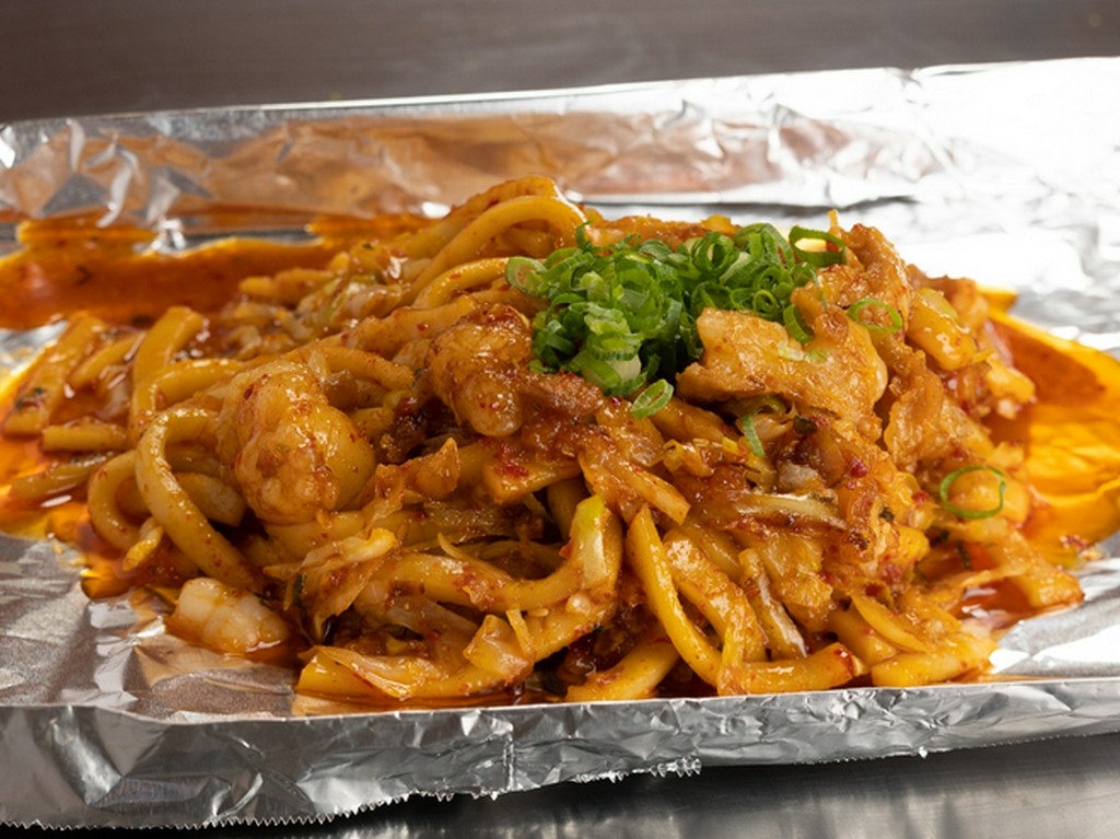 ★大人気★ホルモンうどん