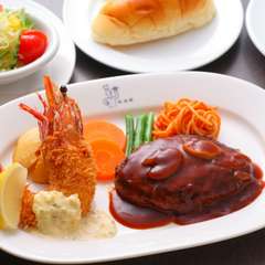 『明治軒スペシャルセット』はライスのおかわり自由