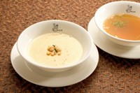・濃厚コーンポタージュスープ・口当たりサラッとオニオンコンソメスープ