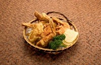 鶏の手羽先をカラッと揚げてます! 5個入・3個入選べます。