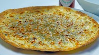 絶妙な火入れに仕上げた牛肉を清涼感溢れるソースでどうぞ。