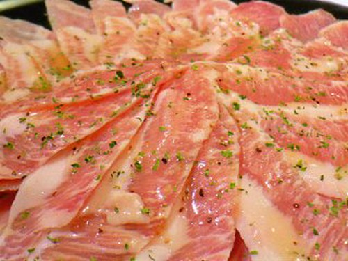 極味とんとろ・脂たっぷり牛生ホルモン・肉厚中落ちカルビ・・・