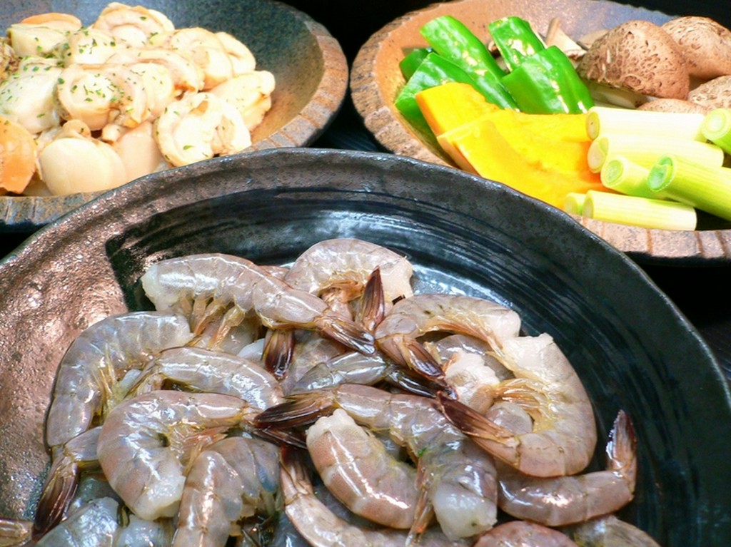 豊富な野菜と海老・帆立などの海鮮メニュー☆