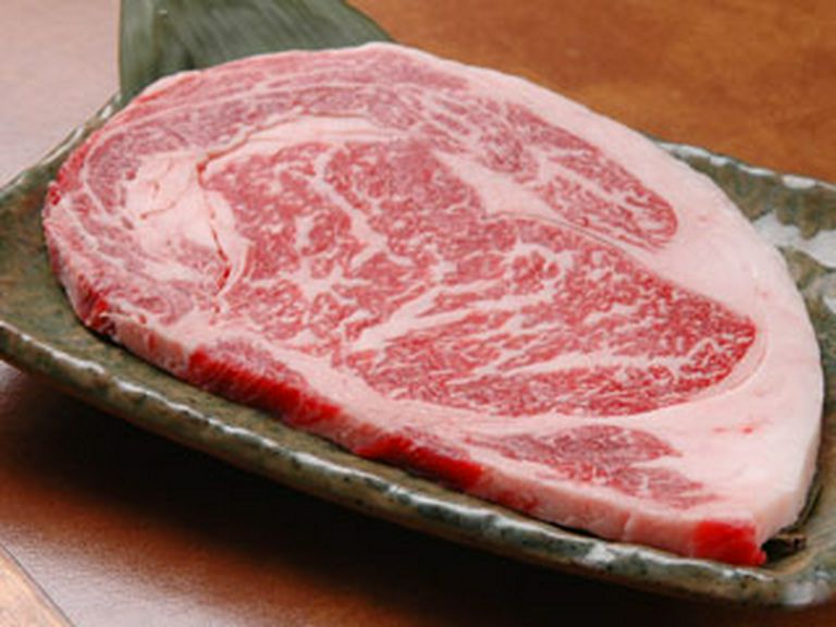 ボリュームたっぷりのリブロース