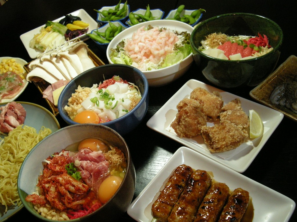 コース料理＋3時間飲み放題付パックコース4500円(税込4950円)！