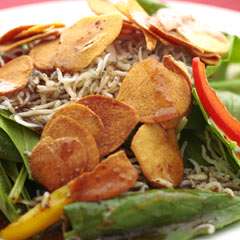 ほうれん草とちりめんじゃこのガーリックサラダ