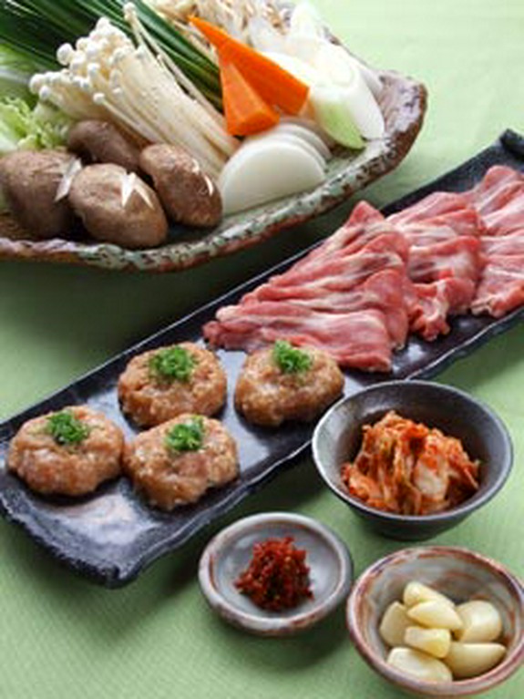 TV、雑誌でお馴染み頓珍舘鍋