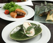 ・先付三点
・殻付き牡蠣クリームグラタン
・自家製極上豆腐の冷やし鉢
・フォアグラと大根のソテーバルサミコソース
・焼き茄子の冷やし鉢
・赤身の王様牛フィレ肉レアステーキ
・焼きおにぎり茶漬け
・抹茶アイス