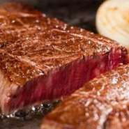 脂肪がなく、赤身が柔らかく、肉の旨みの高い健康志向のステーキ