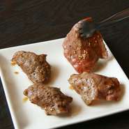 イチオシの『トロカルビの炙り寿司』
