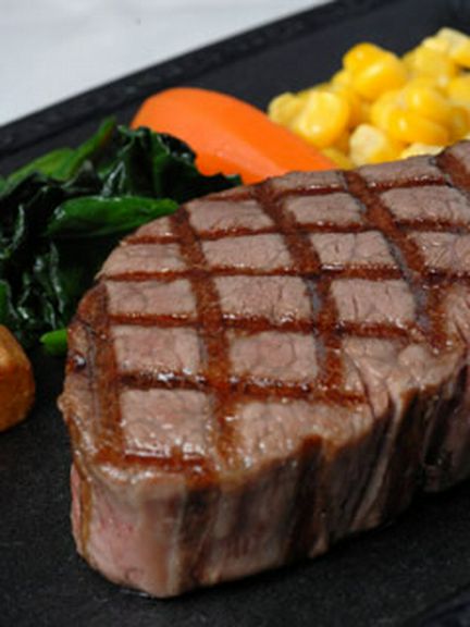 最高級の黒毛和牛をどうぞ