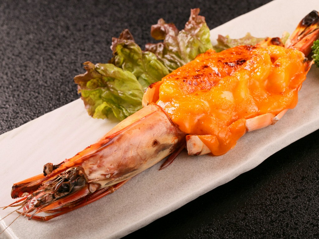 長年の人気メニュー！　『特大エビウニ焼き』