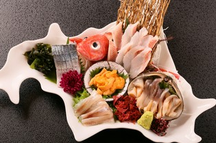 北海道ならではの魚介類を使った新鮮な「刺身」