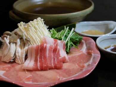あぐー豚しゃぶしゃぶ鍋"沖縄満喫プラン”