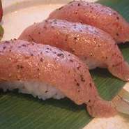 厳選されたA5ランクの最高級品を炙り寿司で・・・驚愕の美味しさに大人気品