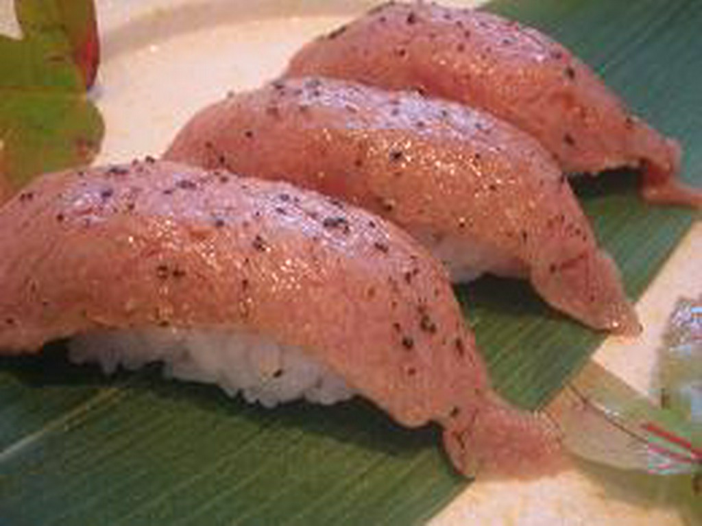 “特選黒毛和牛”炙り寿司