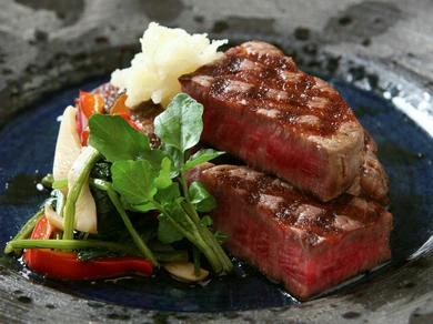 飛騨牛ヒレとロースステーキ