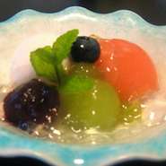 良い食材を本当に美味しい時季に、食材を生かした型でご堪能いただく事を大切にしております。