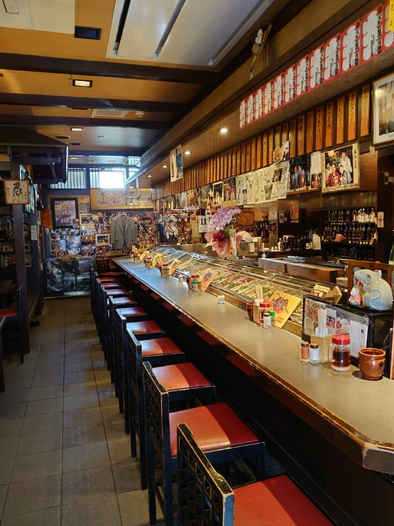 カウンターで一杯いかが？とにかく雰囲気がいいです！