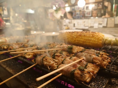 当店自慢の一品「ピリ辛手羽」