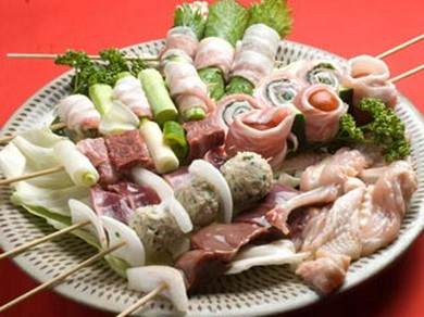 手羽先や牛サガリが人気