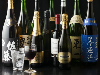 九州の地酒をはじめ、焼酎、ワイン、カクテルまで充実