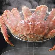 茹で、刺身

熱々をご提供の為、オーダーを頂いてから茹で上げるので30分～40分のお時間を頂戴します！