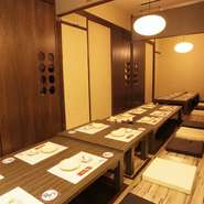 2階は、ゆったり掘りごたつ席が最大50名様までOK。
宴会などに是非ご利用ください！