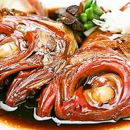 房総半島の勝浦沖の魚が、通年脂がのっていておいしいと評判ですが、地元で獲れる金目鯛も負けてません！