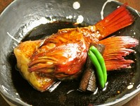 脂の乗りの良さから、白身魚のトロとも言われる美味しさと、漁獲量が少ないことから幻の高級魚とも…