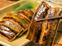 厳選した良質のちりめんじゃこを実山椒の風味をそのままに、柔らかくあっさりとした味に煮上げました。