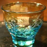 原材料が見事にすべて違います。　怖いもの見たさで飲む方・・・