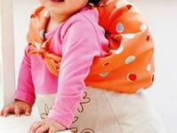 お餅のご用意から一升餅の儀式の進行まで、心を込めてお手伝いいたします
お子様の1歳の誕生日にする伝統行事です!
☆ お祝い鯛と一升餅のセット