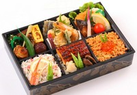 少しリッチなお弁当をご用意しました。
会議やご接待などでぜひ御利用ください。