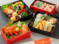 お子様のお祝い用と一緒に、ご家族の分もご用意します。