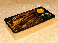 極上の煮あなご（2匹）がのってます！
