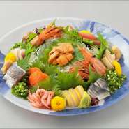 「豪華!! 16種類のネタがてんこ盛り」　＊写真はイメージ画像です。